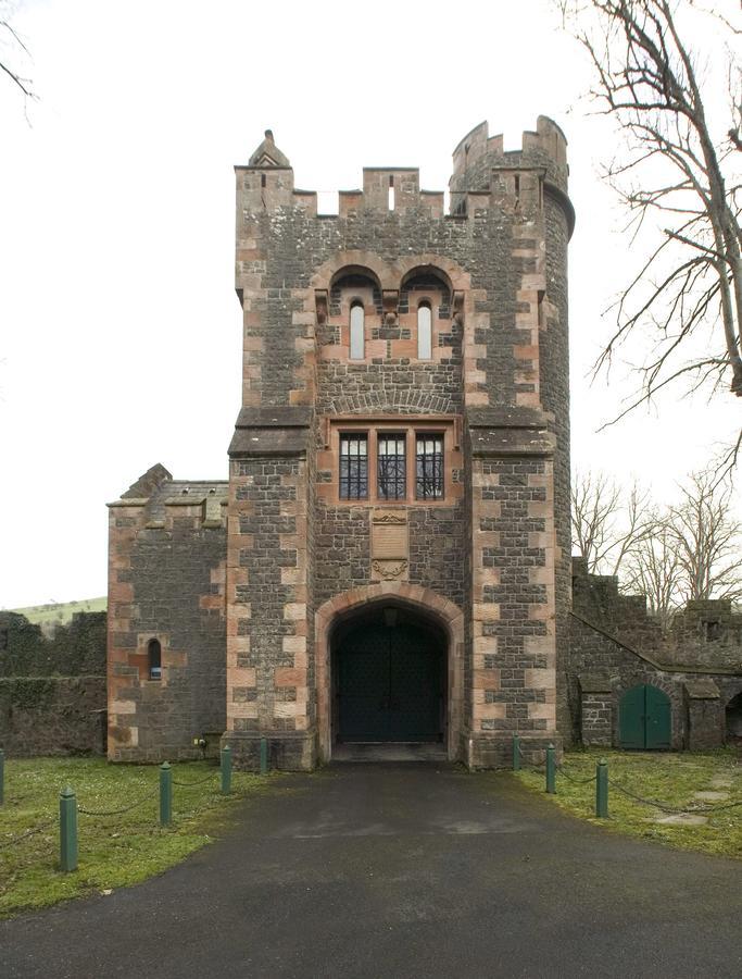 Barbican Glenarm 外观 照片